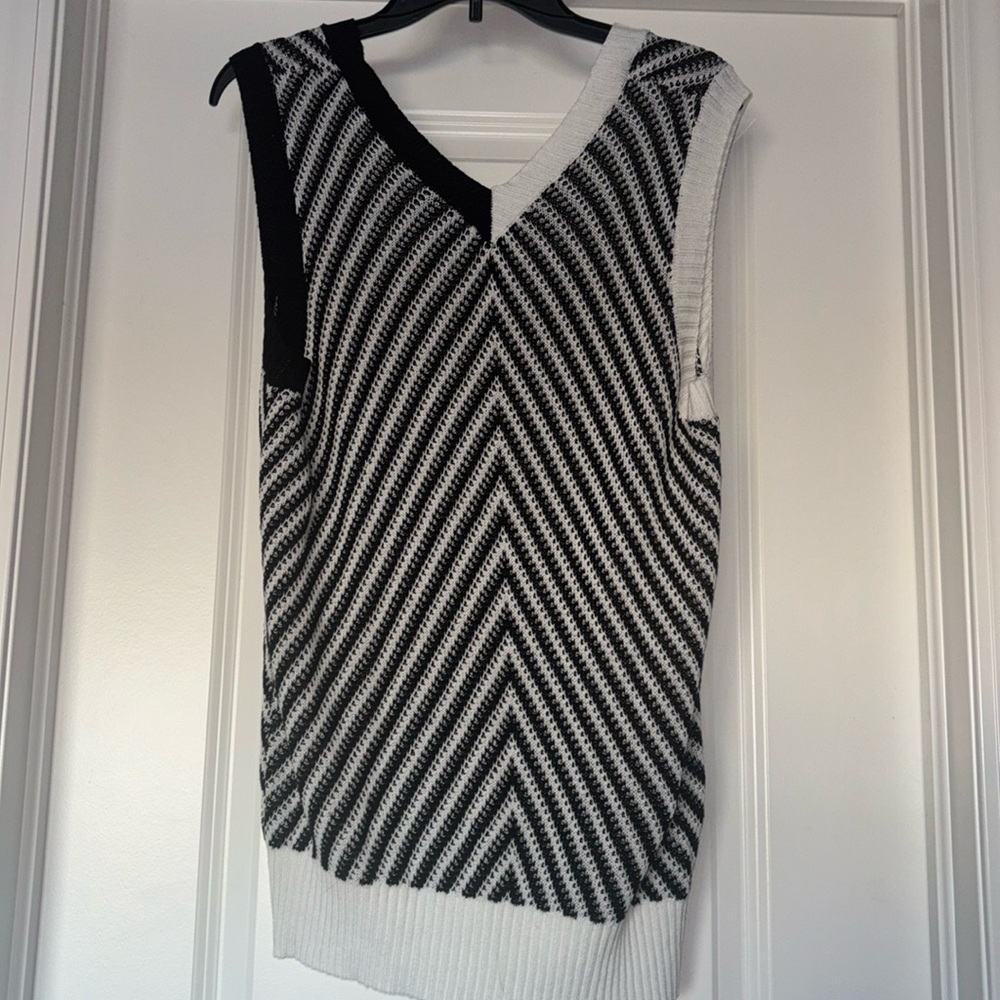 SHEIN split color vest